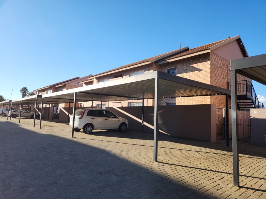 2 Bedroom Property for Sale in Pellissier Free State